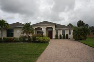 1080 Southlakes Way Sw, Vero Beach