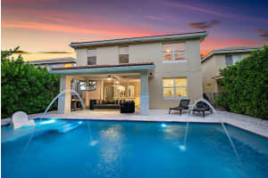 5769 SE Crooked Oak Avenue, Hobe Sound, FL 33455 Sold 10/31/25