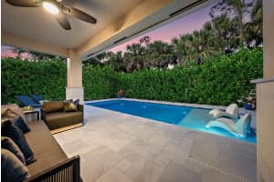 5769 SE Crooked Oak Avenue, Hobe Sound, FL 33455 Sold 10/31/25