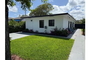 344 SE 4th Avenue E, Delray Beach, FL 33483 - MLS#R11087313