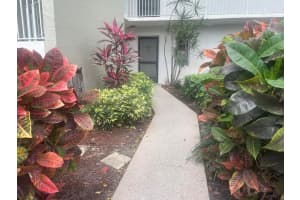 2230 N Cypress Bend Drive 101, Pompano Beach