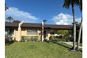 176 Lake Meryl Drive, West Palm Beach
