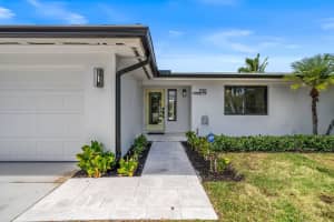 1516 Wagner Circle, Lake Clarke Shores, FL 33406 Sold 09/26/25