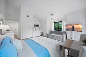 11863 Wimbledon Circle 504, Wellington