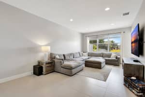 8092 Viale Matera, Lake Worth, FL 33467 Sold 06/09/25