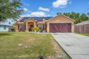 6690 Nw Pinson Court, Port Saint Lucie