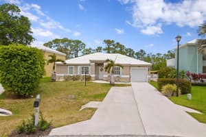 9205 Se Woods End Place, Jupiter