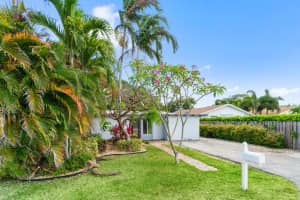 246 NE 10th Street, Delray Beach, FL 33444 - MLS#R11087635