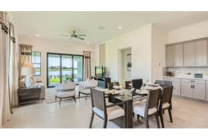 424 SE Fascino Circle, Port Saint Lucie, FL 34984 - MLS#R11087641