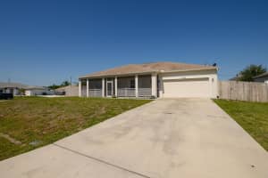 4582 SW Floral Street, Port Saint Lucie, FL 34953 - MLS#R11087681