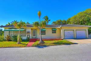 801 S Palmway, Lake Worth Beach, FL 33460 Sold 06/06/25