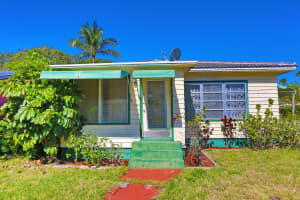 801 S Palmway, Lake Worth Beach, FL 33460 Sold 06/06/25