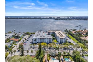 1502 S Lakeside Drive 301, Lake Worth Beach, FL 33460 - MLS#R11087718