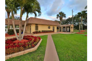 151 Plantation Boulevard, Lake Worth, FL 33467 Sold 06/27/25