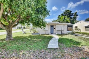 232 SE 1st Avenue SE, Boynton Beach, FL 33435 - MLS#R11087943