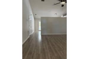 865 24th Place SW, Vero Beach, FL 32962 Sold 05/29/25