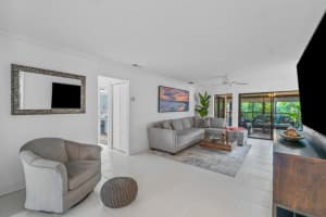 50 Pelican Pointe Drive 2050, Delray Beach, FL 33483 - MLS#R11087992