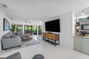 50 Pelican Pointe Drive 2050, Delray Beach, FL 33483 - MLS#R11087992