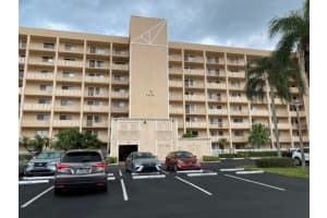 7076 Huntington Lane 805, Delray Beach