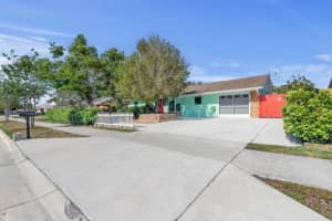 2180 SE Floresta Drive, Port Saint Lucie, FL 34984 Sold 07/18/25