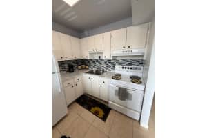 2213 Ne Ne 1st Court 203, Boynton Beach