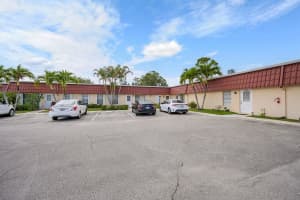 613 Laconia Circle, Lake Worth, FL 33467 Sold 07/31/25