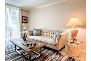 125 S Ocean Avenue 207, Palm Beach Shores