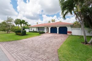7621 W Lake Drive, Lake Clarke Shores, FL 33406 Sold 07/10/25
