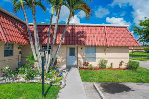 114 Amherst Lane, Lake Worth