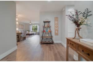 13033 Northshire Trail 21, Wellington
