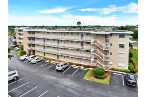 2724 N Garden Drive 302, Lake Worth