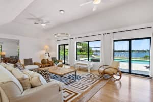 210 S Lake Drive, Lantana, FL 33462 Sold 11/17/25