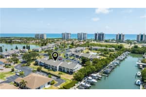 3215 S Lakeview Circle 12104, Hutchinson Island