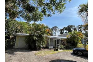 203 E Easy Street, Fort Pierce, FL 34982 - MLS#R11088405