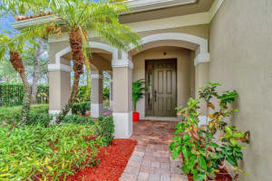 6805 Osage Circle, Greenacres, FL 33413 Sold 06/27/25
