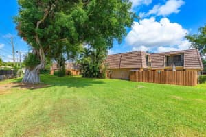 853 Springdale Circle, Palm Springs