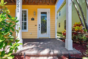 521 SW Akron Avenue, Stuart, FL 34994 - MLS#R11088456