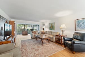 22 SE Turtle Creek Drive B, Jupiter, FL 33469 - MLS#R11088479