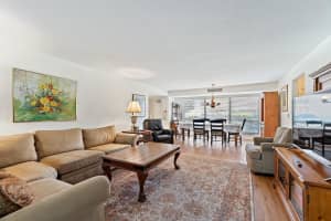 22 SE Turtle Creek Drive B, Jupiter, FL 33469 - MLS#R11088479