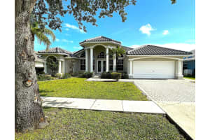 136 Cypress Trace, Royal Palm Beach, FL 33411 Sold 07/01/25