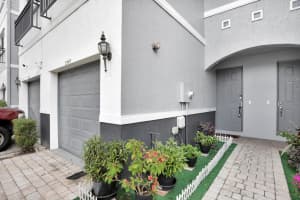 3599 NW 14th Court, Lauderhill, FL 33311 - MLS#R11088517