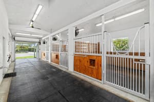 2025 Appaloosa Trail Barn, Wellington, FL 33414 - MLS#R11088586