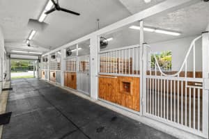 2025 Appaloosa Trail Barn, Wellington, FL 33414 - MLS#R11088586
