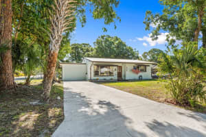 602 S 15th Court, Fort Pierce, FL 34950 Sold 07/24/25