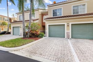 11765 Saint Andrews Place 103, Wellington