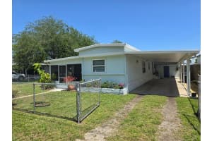 1061 Lake Circle, Okeechobee, FL 34974 Sold 06/25/25