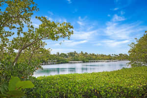3605 S Ocean Boulevard 124, South Palm Beach, FL 33480 Sold 01/21/26