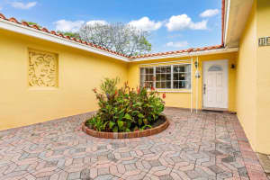 1401 Shore Drive, Lake Clarke Shores, FL 33406 Sold 08/26/25