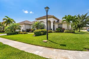 6104 Graysen Square, Vero Beach