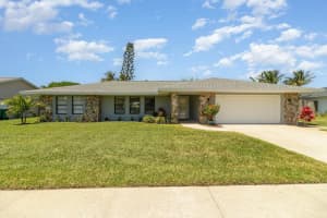 660 S Hedgecock Square, Satellite Beach, FL 32937 - MLS#R11089147